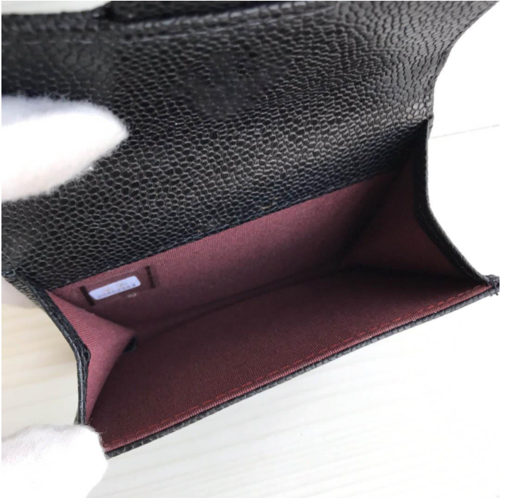 Hot sold Top quality genuinel leather women wallets Classic womens wallet with box Fashion mens purses credit card holder passport, Caviar silver
Hot sold Top quality genuinel leather women wallets Classic womens wallet with box Fashion mens purses credit card holder passport, Caviar silver