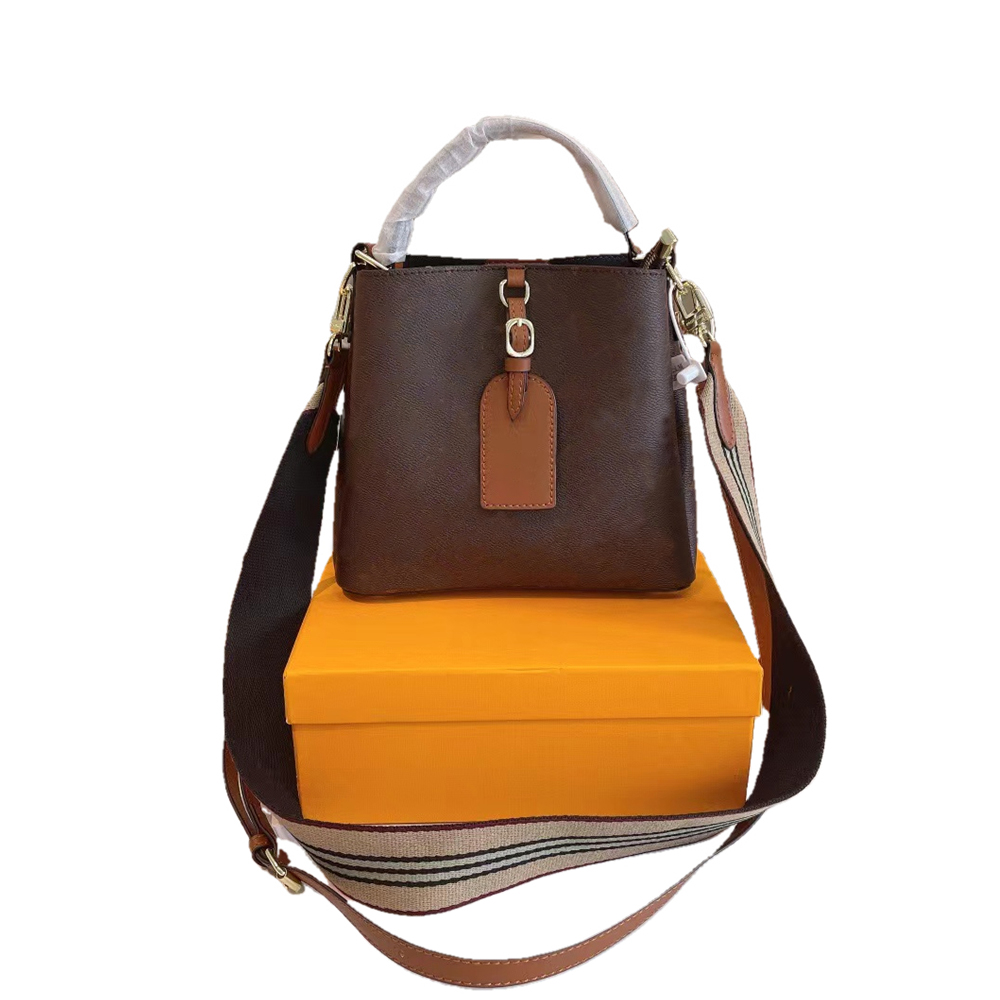 Louise Designer Women brown Bucket bag 21x10x23cm printing Original hardware handbags Chessboard wallet crossbody tote high capacity designers bags gift MWJ, Customized
Louise Designer Women brown Bucket bag 21x10x23cm printing Original hardware handbags Chessboard wallet crossbody tote high capacity designers bags gift MWJ, Customized
