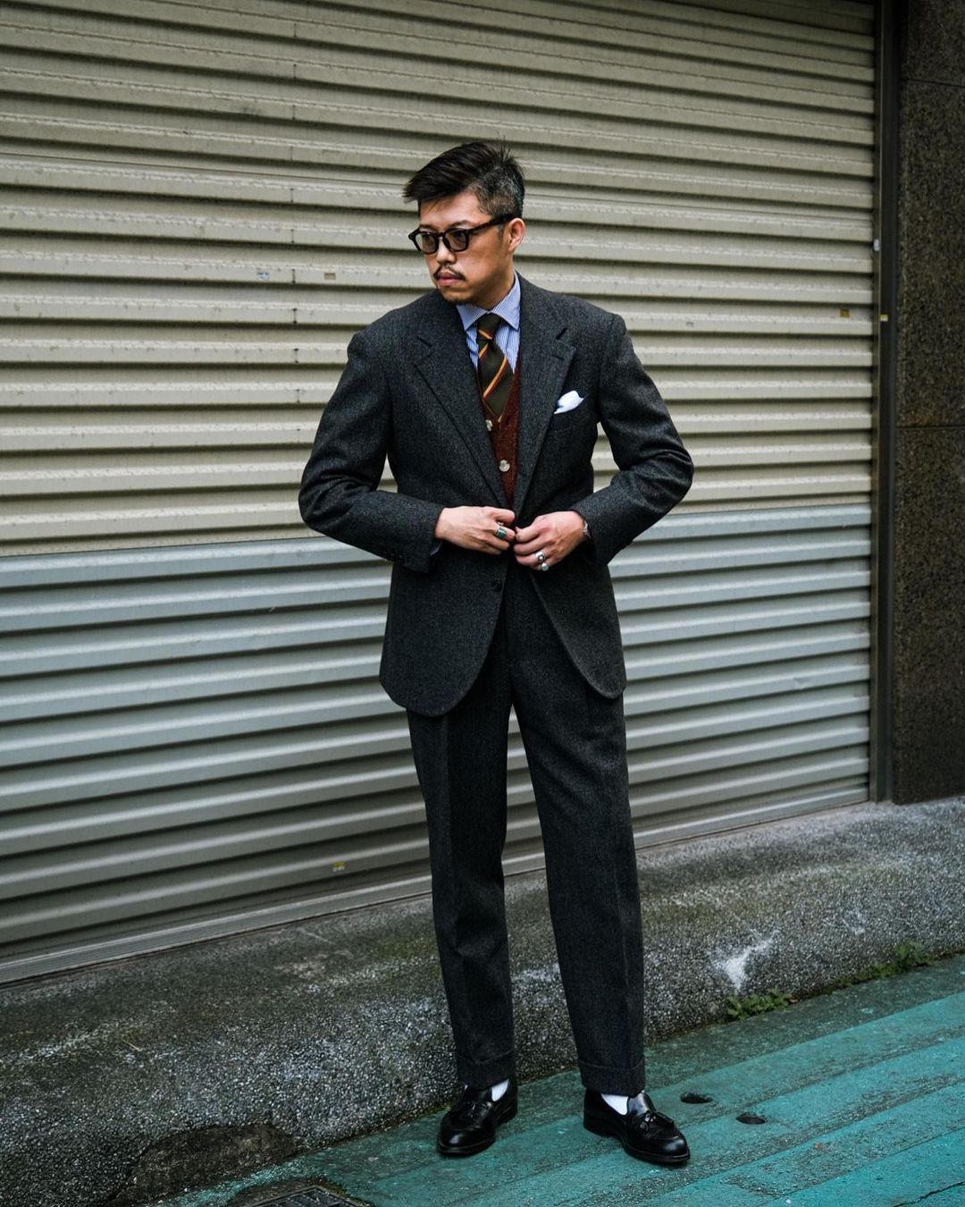 The latest ButtonTrench Coat Woolen Coat Two-Pieces Jacket And Pants Tuxedo Shawl Lapel Slim Formal Party Dance Suit Custom