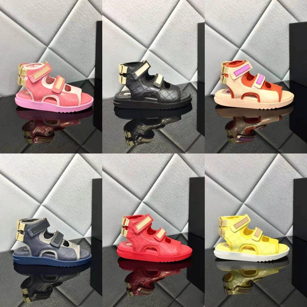 2021 luxury woman sandals designer casual shoes summer outdoor beach brand ladies Velcro slippers fashion canvas shoe's flat high-top le wFl, Black
2021 luxury woman sandals designer casual shoes summer outdoor beach brand ladies Velcro slippers fashion canvas shoe's flat high-top le wFl, Black