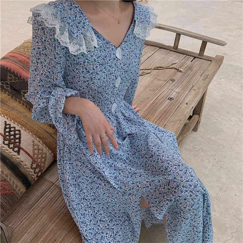 LFL Casual Flare Sleeve Single-breasted Female Floral Dress Side Split Vestidos Lace Patchwork V-neck Women A-line Dress 210521