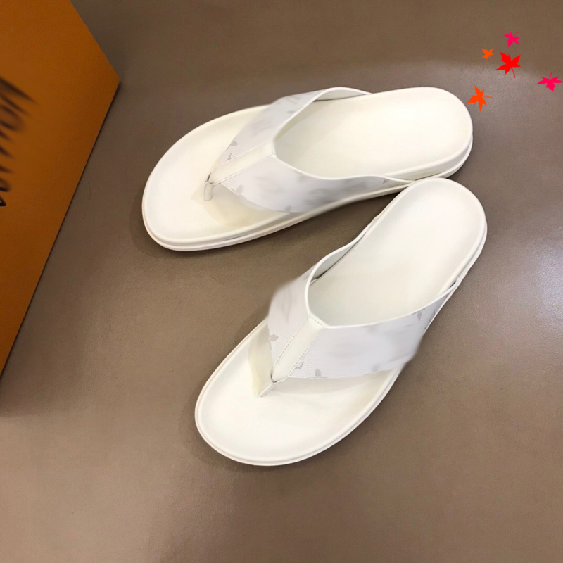 2021 Slipper Designer Slide Summer sandals Fashion Men Beach Indoor Flat Flip Flops Leather luxurys Shoes mens Slippers with box Size 39-45 -H57, White
2021 Slipper Designer Slide Summer sandals Fashion Men Beach Indoor Flat Flip Flops Leather luxurys Shoes mens Slippers with box Size 39-45 -H57, White