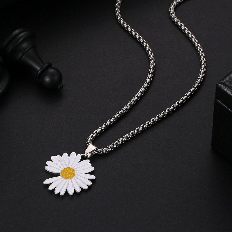 necklace Nelace, Daisy GD simple quanzhilong personality, trendy street hip hop, men's and women's style Pendant, Silver
necklace Nelace, Daisy GD simple quanzhilong personality, trendy street hip hop, men's and women's style Pendant, Silver
