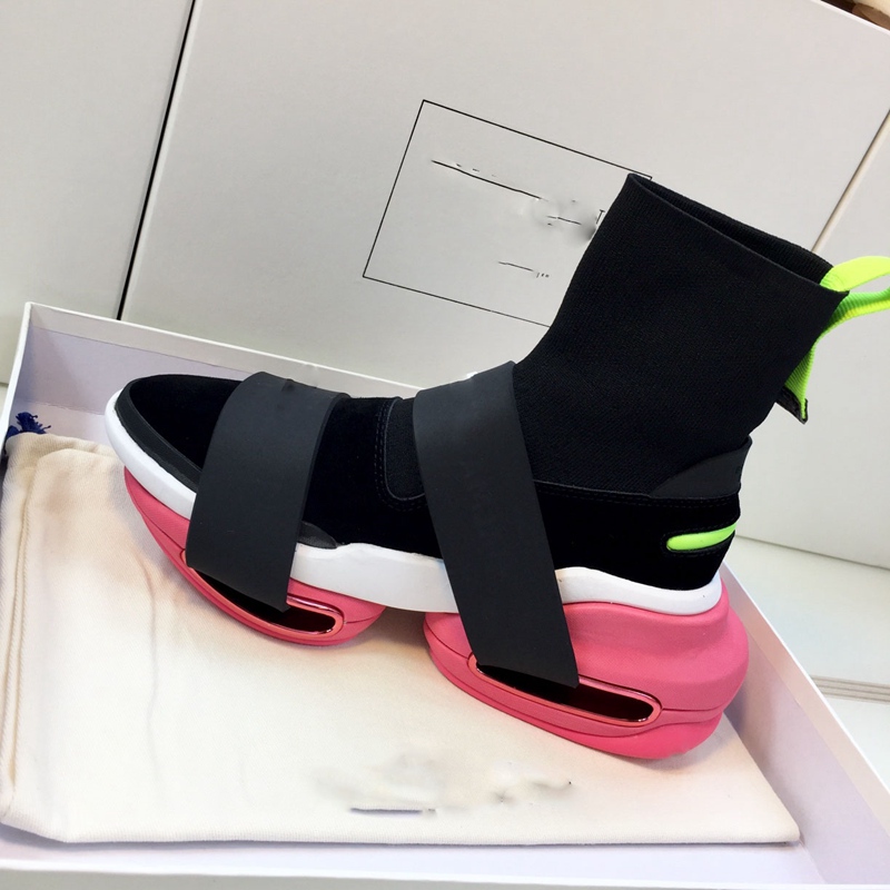 20ss autumn and winter famous brand designer sneakers BBold elastic mesh cloth socks Outdoor girl Boots knitted high-top casual shoes
20ss autumn and winter famous brand designer sneakers BBold elastic mesh cloth socks Outdoor girl Boots knitted high-top casual shoes