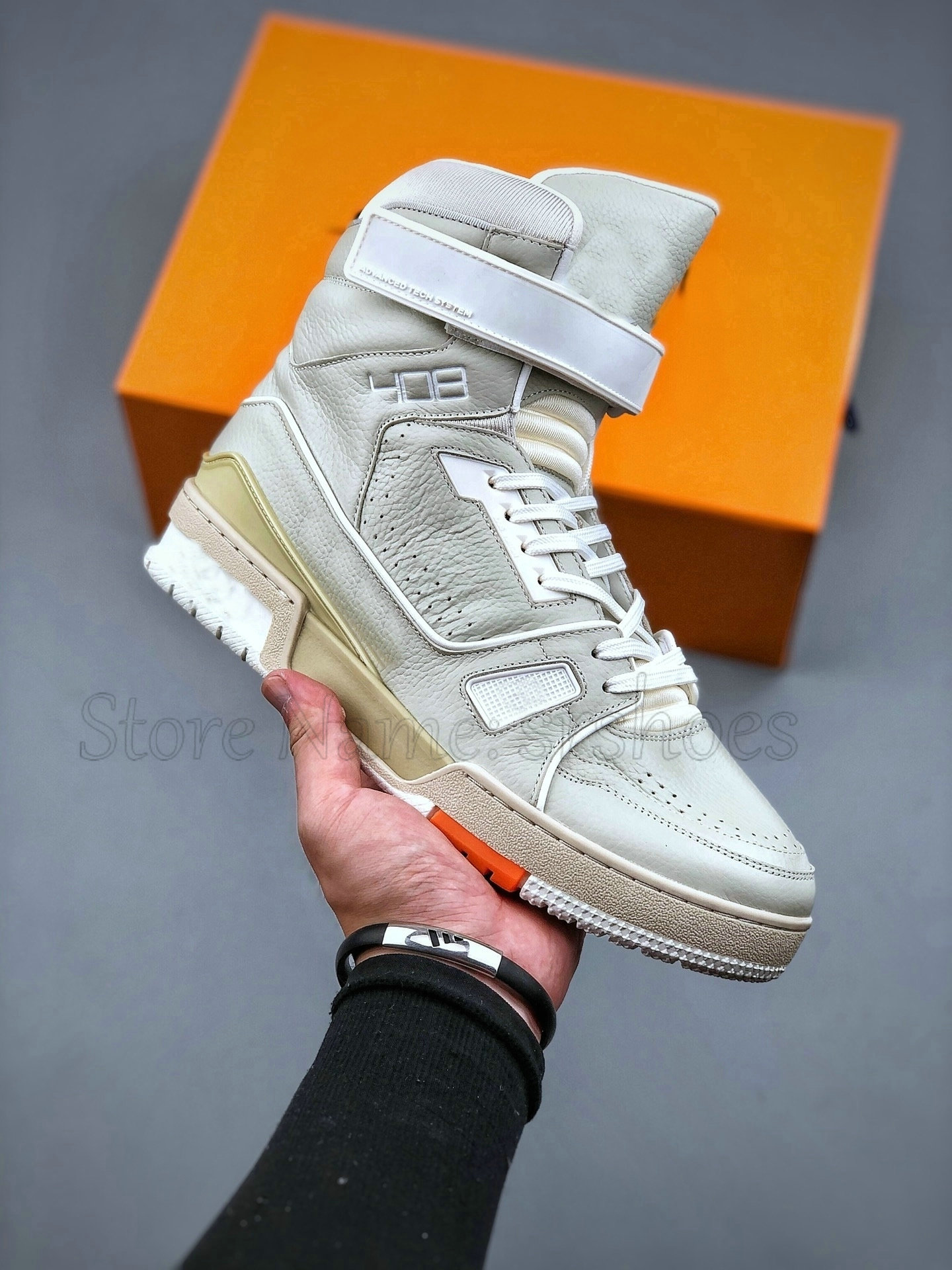 HighTop TRAINER Sneakers 408 508 Boots Mens Designer Transparent Leather Shoes Luxurys Brand Mans Trainers Runner Casual Shoe Rubber outsole RUN AWAY Sneaker, Customize
HighTop TRAINER Sneakers 408 508 Boots Mens Designer Transparent Leather Shoes Luxurys Brand Mans Trainers Runner Casual Shoe Rubber outsole RUN AWAY Sneaker, Customize