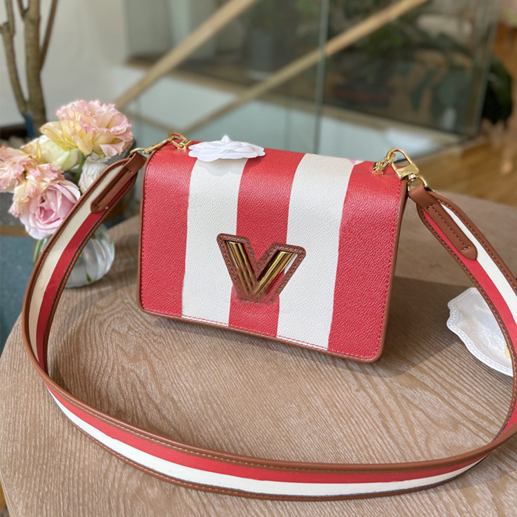 High Quality Classic Style Stripe Shoulder Bags Lady Flap Bag Fashion Crossbody Cosmetic phone Pocket Totes Women Handbag Clutch Purse 25CM, Red
High Quality Classic Style Stripe Shoulder Bags Lady Flap Bag Fashion Crossbody Cosmetic phone Pocket Totes Women Handbag Clutch Purse 25CM, Red