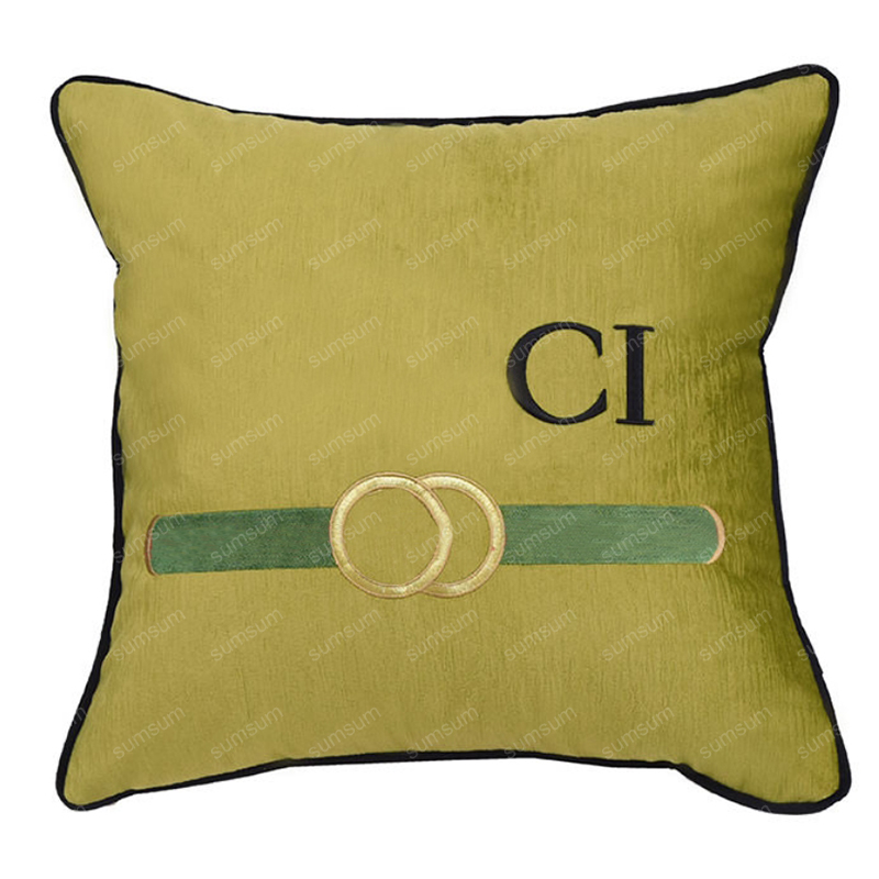 Letter Luxury Square Cushion Designer Decorative Pillow G Luxurys Designers Cushion Cotton Pillow Decor Women Cushion D2112134Z
Letter Luxury Square Cushion Designer Decorative Pillow G Luxurys Designers Cushion Cotton Pillow Decor Women Cushion D2112134Z