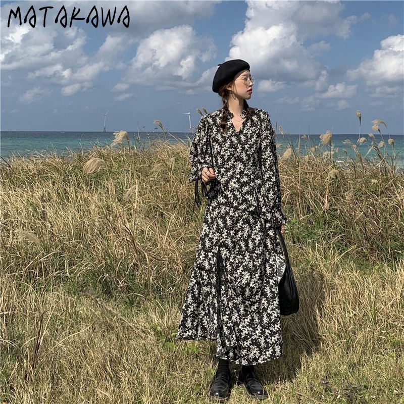 MATAKAWA plus size bubble sleeve woman dress spring women V-neck split femme robe loose floral temperament long vestido 210513