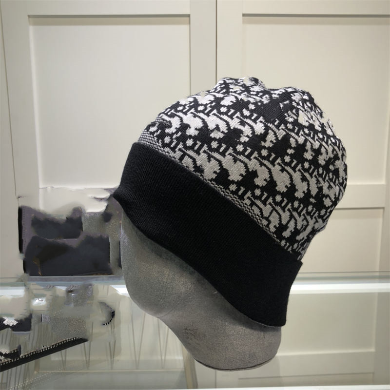 Knitted hat design beanie hat unisex cashmere lattice letters casual skull hat outdoor fashion high quality multiple colors 2021SS
Knitted hat design beanie hat unisex cashmere lattice letters casual skull hat outdoor fashion high quality multiple colors 2021SS
