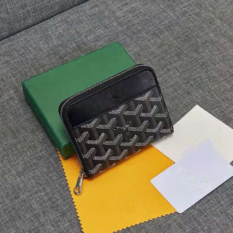 2021 Designer Wallet Men and Women Wallets Luxurys Designers Purses Short Top Quality Coin Purse Cow Leather Card Holder with Serial Numbers, Red;black
2021 Designer Wallet Men and Women Wallets Luxurys Designers Purses Short Top Quality Coin Purse Cow Leather Card Holder with Serial Numbers, Red;black