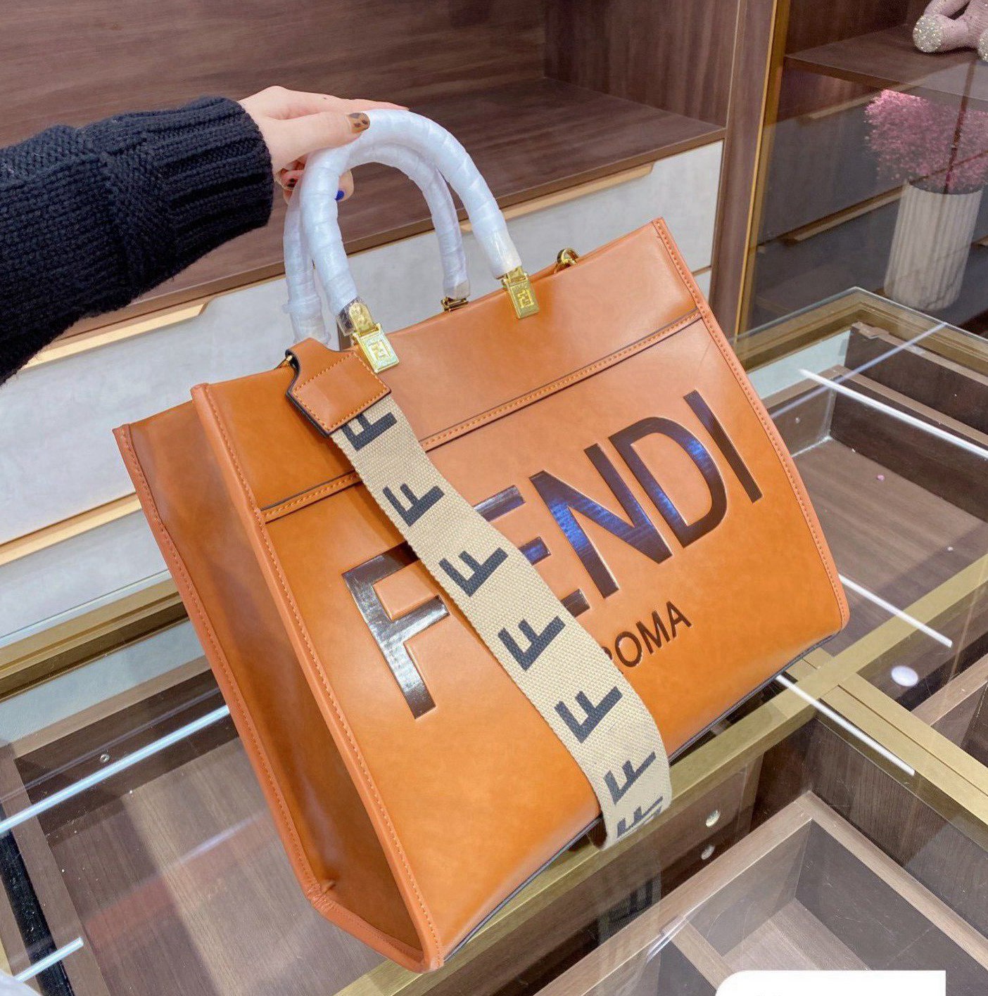 Top Brand Leather Shoulder Bags Fashion Vintage Handbag High Quality Luxury Handbags Wallet Women Crossbody Bag -F4459, Red;black
Top Brand Leather Shoulder Bags Fashion Vintage Handbag High Quality Luxury Handbags Wallet Women Crossbody Bag -F4459, Red;black