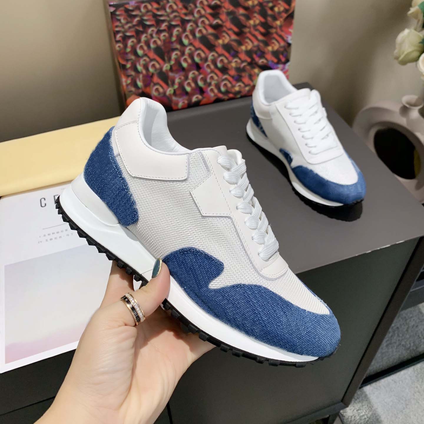 2021 Edition Men Sneakers Top Multicolor Shoes Demetra Sports Casual Rubber Sole Trainers with Fullpackage Show Style Gentleman Beardless 35-45
2021 Edition Men Sneakers Top Multicolor Shoes Demetra Sports Casual Rubber Sole Trainers with Fullpackage Show Style Gentleman Beardless 35-45