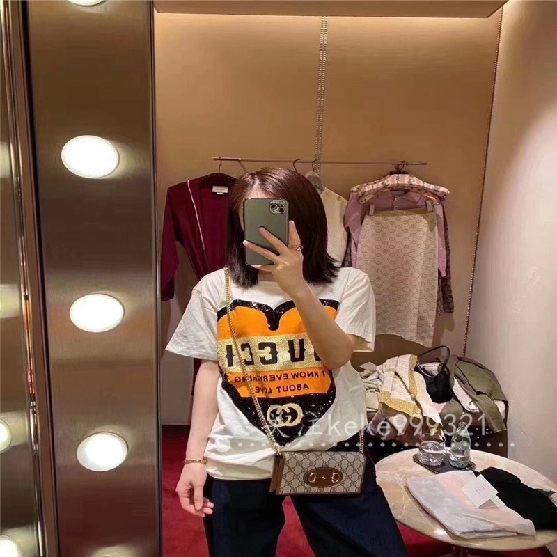 G G 20 / new love Sequin letter pattern black round neck short sleeve T-shirt, White;black
G G 20 / new love Sequin letter pattern black round neck short sleeve T-shirt, White;black