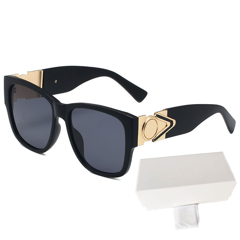 High Quality brand Womans Sunglasses Luxury Mens Sun glasses 9928 UV Protection men Designer eyeglass Gradient Metal hinge Fashion women spectacles with boxs
High Quality brand Womans Sunglasses Luxury Mens Sun glasses 9928 UV Protection men Designer eyeglass Gradient Metal hinge Fashion women spectacles with boxs