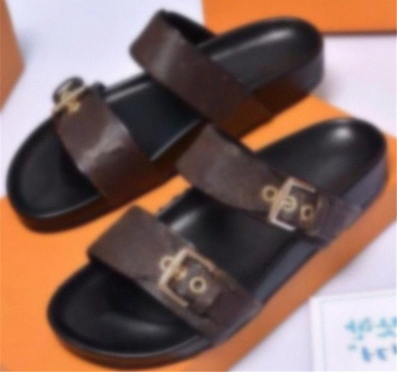 Fashion Men Women Luxury Designer Sandals Lady Gentlemen Colorful Canvas Letter Anatomic Leather slide six style Model i0F3#, Black
Fashion Men Women Luxury Designer Sandals Lady Gentlemen Colorful Canvas Letter Anatomic Leather slide six style Model i0F3#, Black