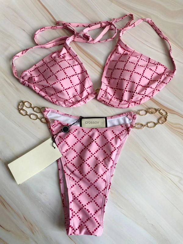 2021 High Quality Swimsuit Metal Chain Bikini Set Women Fashion Point Bandage Sexy Cushion Belt Label
2021 High Quality Swimsuit Metal Chain Bikini Set Women Fashion Point Bandage Sexy Cushion Belt Label