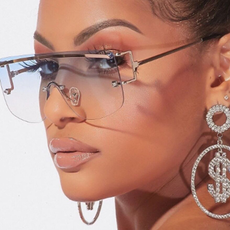 2021 Women sunglasses Fashionable one-piece flat top retro ladies INS style charming modern ocean Beach tourism glasses
2021 Women sunglasses Fashionable one-piece flat top retro ladies INS style charming modern ocean Beach tourism glasses