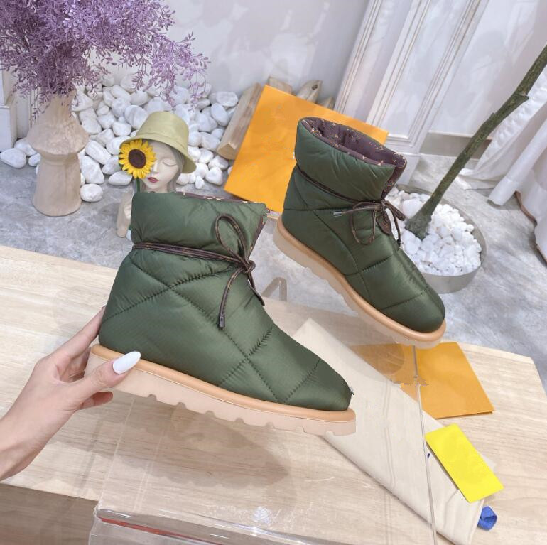 2022 New Classic Warm Cotton slippers Men And Womens slippers Women's Boots Pool Pillow Comfort Boots Cotton Slippers, Black
2022 New Classic Warm Cotton slippers Men And Womens slippers Women's Boots Pool Pillow Comfort Boots Cotton Slippers, Black