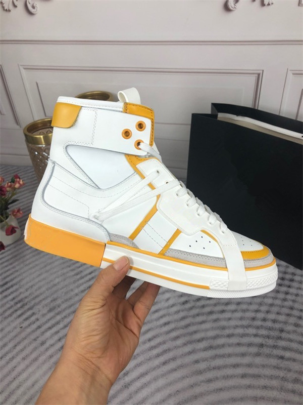 Designer Shoes trainers Reflective white Leather Platform Sneakers Womens Mens Flat Casual Party Wedding Shoes Suede Sports Sneakers, 01
Designer Shoes trainers Reflective white Leather Platform Sneakers Womens Mens Flat Casual Party Wedding Shoes Suede Sports Sneakers, 01