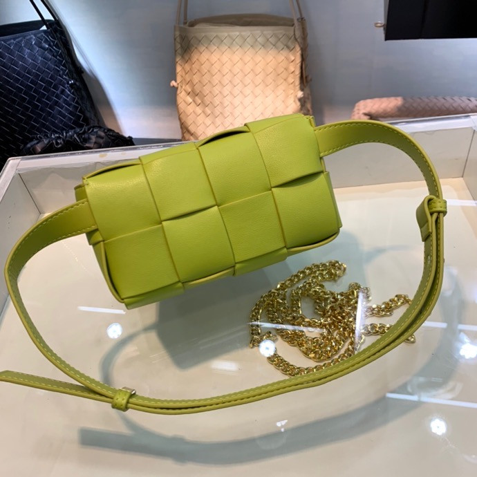 Newset Women Lady Messenger Bags heart Wave Pattern Satchel Genuine Leather Shoulder Bag Chain Handbags Purse 18-10-5cm, Shoebox is not sold separately
Newset Women Lady Messenger Bags heart Wave Pattern Satchel Genuine Leather Shoulder Bag Chain Handbags Purse 18-10-5cm, Shoebox is not sold separately