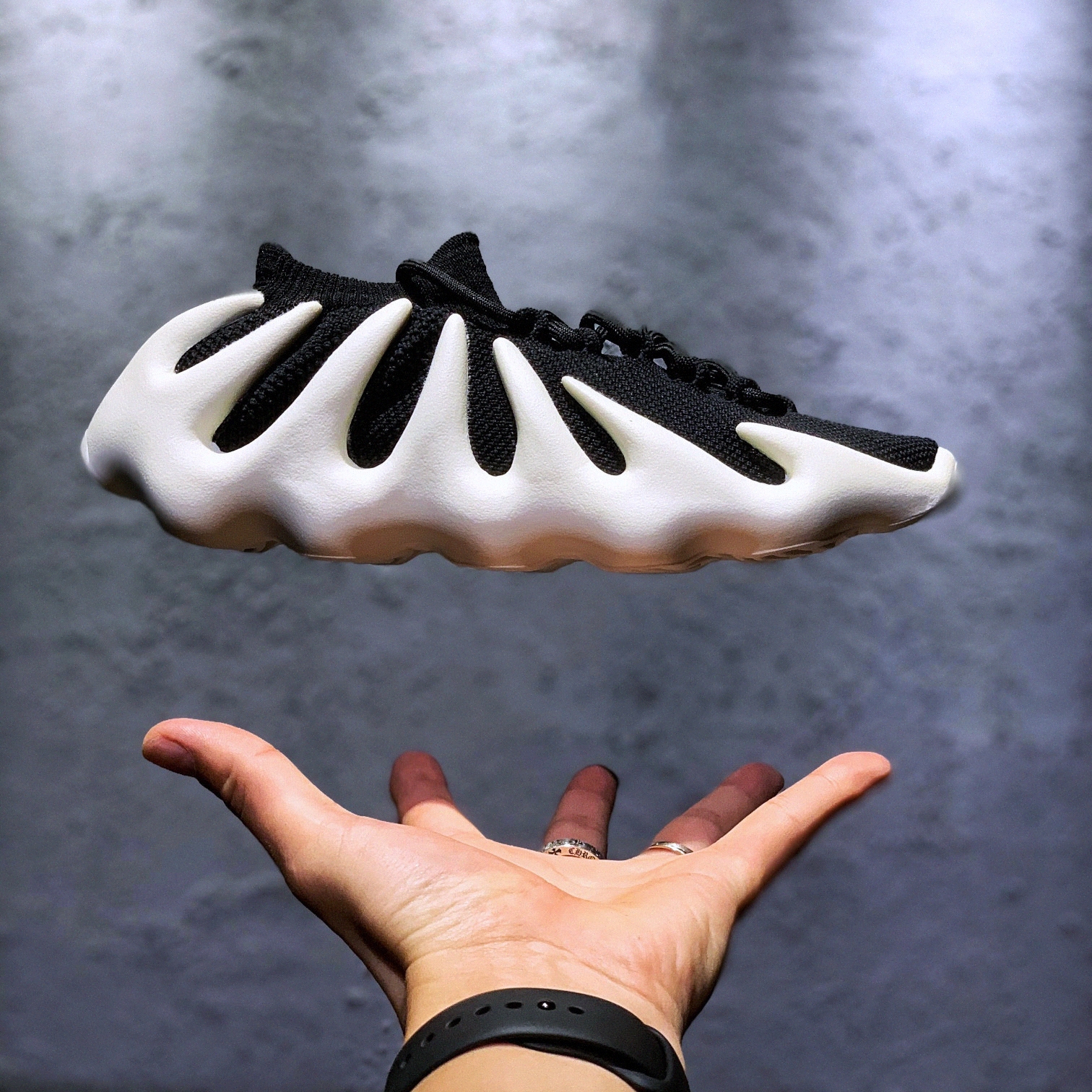 Top Quality comfortabl Kanye yeezy 450 Knit sneakers Running Shoes Cream Cloud White Black west 450s v2 Men Women Outdoor Flat Sport Trainer Sneaker yezzys yeezys, I need look other product
Top Quality comfortabl Kanye yeezy 450 Knit sneakers Running Shoes Cream Cloud White Black west 450s v2 Men Women Outdoor Flat Sport Trainer Sneaker yezzys yeezys, I need look other product