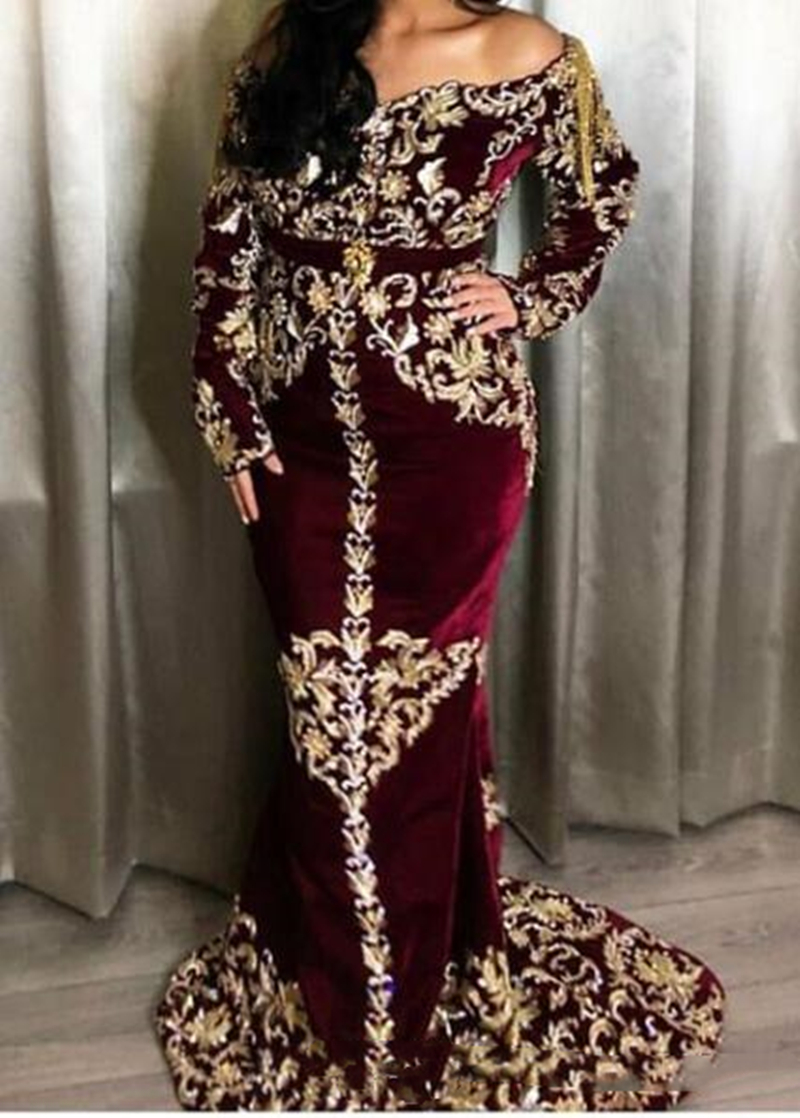 Elegant Arabic Dubai Burgundy Mermaid Formal Evening Dresses With Long Sleeves 2021 Gold Lace Appliques Morocco Kaftan Prom Dress Deep V-neck Special 