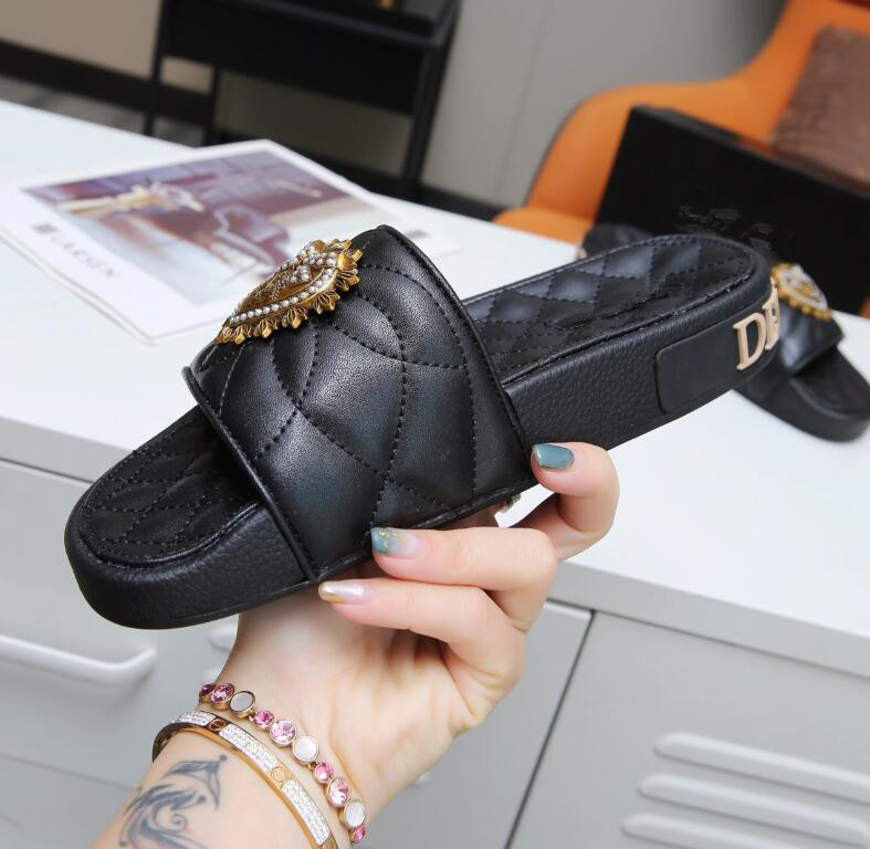 Men Women slipper Fashion Designers Flat Slides Flip Flops Summer Outdoor Loafers Bath Shoes Beachwear Slippers With Original Box Top_shoes DG232300000, 08
Men Women slipper Fashion Designers Flat Slides Flip Flops Summer Outdoor Loafers Bath Shoes Beachwear Slippers With Original Box Top_shoes DG232300000, 08
