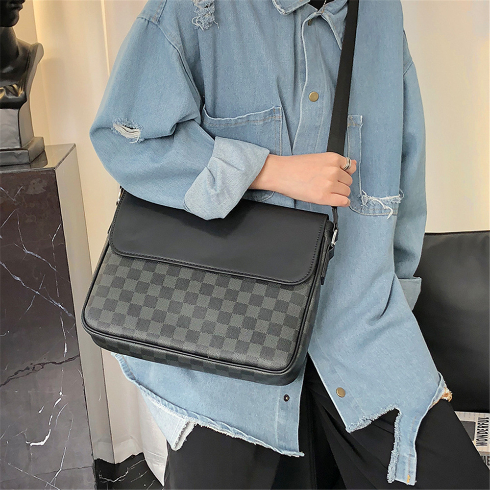 Designer Men Shoudler Bag Mens Leather letter Printing Straps Crossbody Bag Coin Purse Luxury Women flower Tote Evening Clutch Bags, With logo
Designer Men Shoudler Bag Mens Leather letter Printing Straps Crossbody Bag Coin Purse Luxury Women flower Tote Evening Clutch Bags, With logo