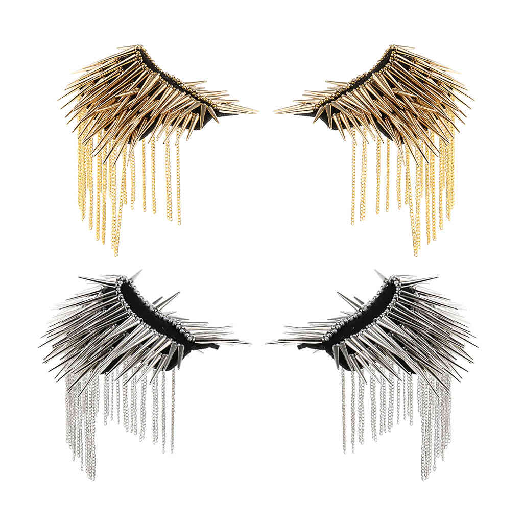 1Pair Metal Tassel Epaulet Gothic Punk Long Rivet Stud Spike Shoulder Board Mark brooches for women broche femme bijoux 2019
1Pair Metal Tassel Epaulet Gothic Punk Long Rivet Stud Spike Shoulder Board Mark brooches for women broche femme bijoux 2019