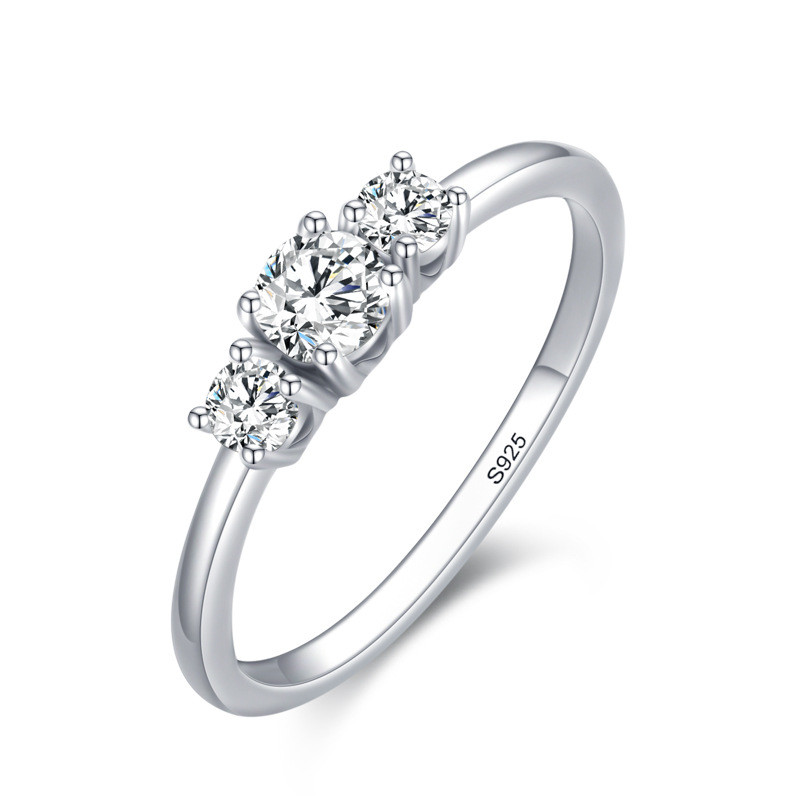 Real 100% 925 Sterling Silver Small White Cz Three Stones Female Rings Good Quality Rhodium Plating United States Market Women Jewelry Factory Wholesale
Real 100% 925 Sterling Silver Small White Cz Three Stones Female Rings Good Quality Rhodium Plating United States Market Women Jewelry Factory Wholesale
