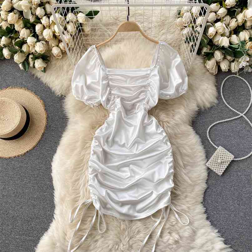 Summer Women Dress White Black Retro Style Square Collar Puff Sleeve Drawstring Ruched Satin Mini Club Party Bodycon 210603
Summer Women Dress White Black Retro Style Square Collar Puff Sleeve Drawstring Ruched Satin Mini Club Party Bodycon 210603