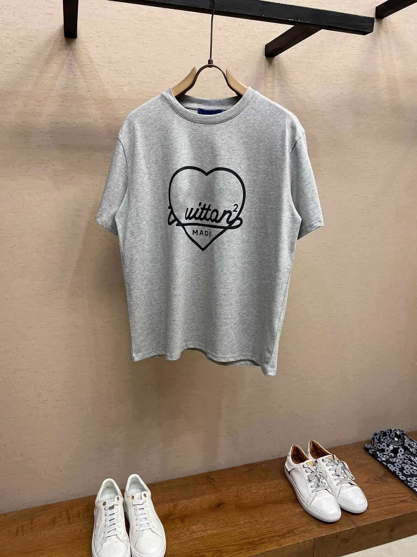 2021ss spring and summer new high grade cotton printing short sleeve round neck panel T-Shirt Size: m-l-xl--xxxl Color: black white 2g6777j, Black;brown
2021ss spring and summer new high grade cotton printing short sleeve round neck panel T-Shirt Size: m-l-xl--xxxl Color: black white 2g6777j, Black;brown