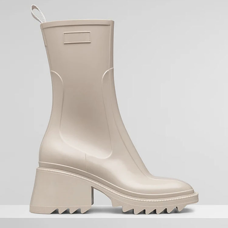 Betty PVC rain boots Genuine Leather Women Ankle Embroidered Laureate Platform Martin Chunky Heel Star Trail Boot hottest Winter size 35-41
Betty PVC rain boots Genuine Leather Women Ankle Embroidered Laureate Platform Martin Chunky Heel Star Trail Boot hottest Winter size 35-41