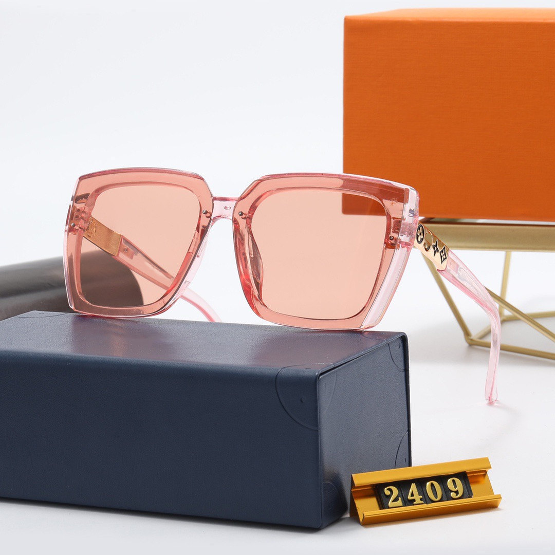 Summer new men's and women's driving sunglasses Fashion outdoor beach glasses free delivery box
Summer new men's and women's driving sunglasses Fashion outdoor beach glasses free delivery box
