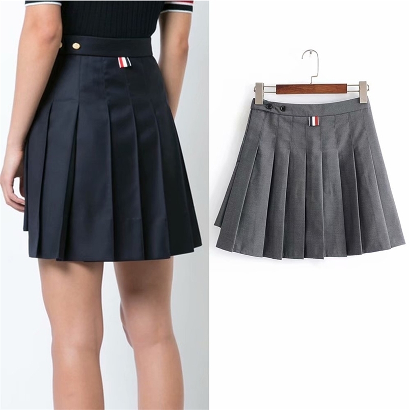 Fashion Women's Bottom Skirt High waist Two-grain Button Asymmetric Pleated Half-length Women preppy style half skirts 210708, Black
Fashion Women's Bottom Skirt High waist Two-grain Button Asymmetric Pleated Half-length Women preppy style half skirts 210708, Black