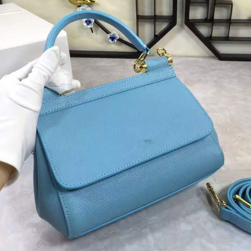 Designer 2021 new Miss Sicily Mini Bag palm print multicolor calfskin leather Fashion temperament Handbag Shoulder Messenger Bag, Sky blue
Designer 2021 new Miss Sicily Mini Bag palm print multicolor calfskin leather Fashion temperament Handbag Shoulder Messenger Bag, Sky blue