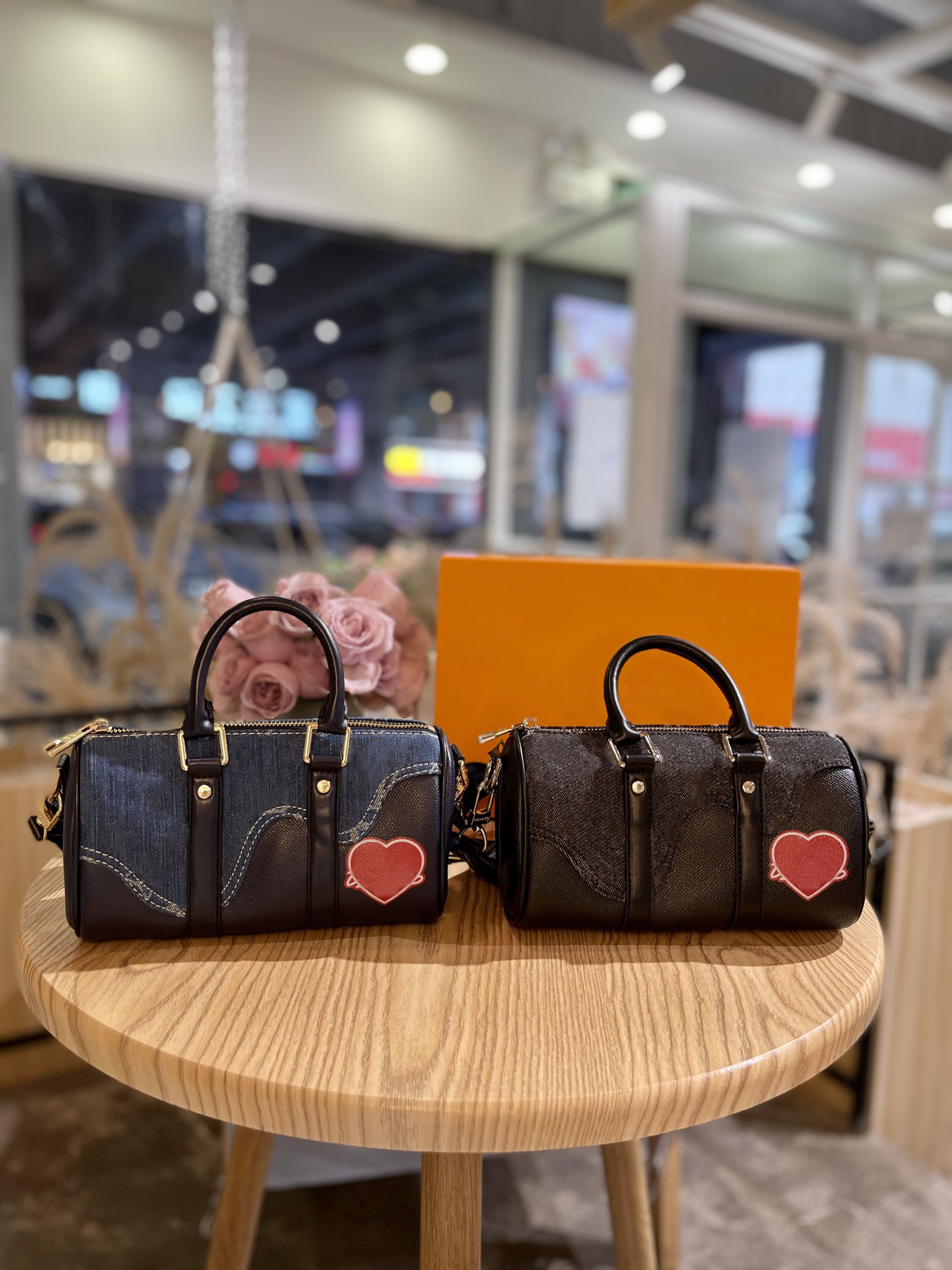 Crossbody Totes Bag Designer Bags Leather High-capacity Handbags Evening Party Shopping Business Occasions different Colors With Exquisite Packaging wholesale, 12 size 30 22
Crossbody Totes Bag Designer Bags Leather High-capacity Handbags Evening Party Shopping Business Occasions different Colors With Exquisite Packaging wholesale, 12 size 30 22