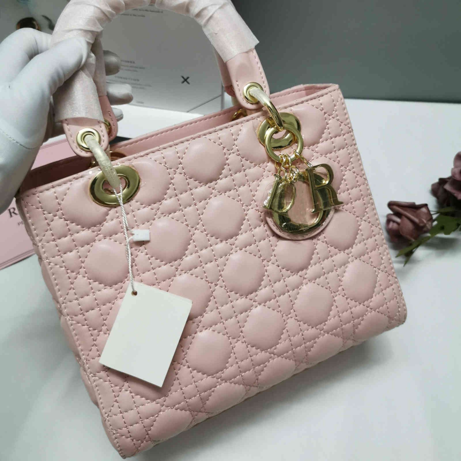 Handbags Womens Fashion Luxury Classic Premium Brand Totes s Four Grid Five d Large Matte Sheepskin Leather Diamond Chain Single Shoulder Ob
Handbags Womens Fashion Luxury Classic Premium Brand Totes s Four Grid Five d Large Matte Sheepskin Leather Diamond Chain Single Shoulder Ob
