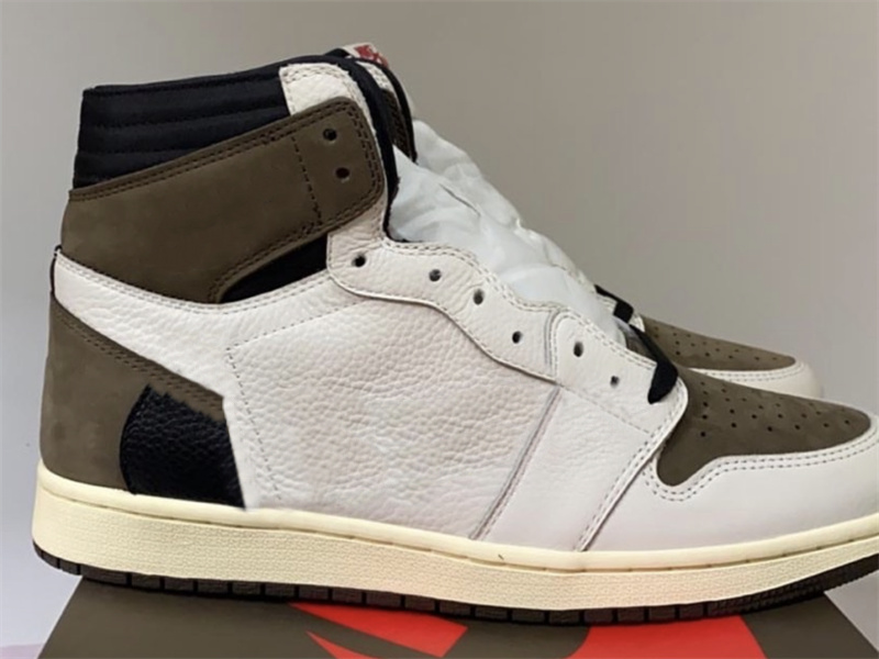 Mens Travis Scotts x I Alternate Basketball Shoes Jumpman 1 White Dark Gray Outdoor Sports Sneakers Size US7-13
Mens Travis Scotts x I Alternate Basketball Shoes Jumpman 1 White Dark Gray Outdoor Sports Sneakers Size US7-13