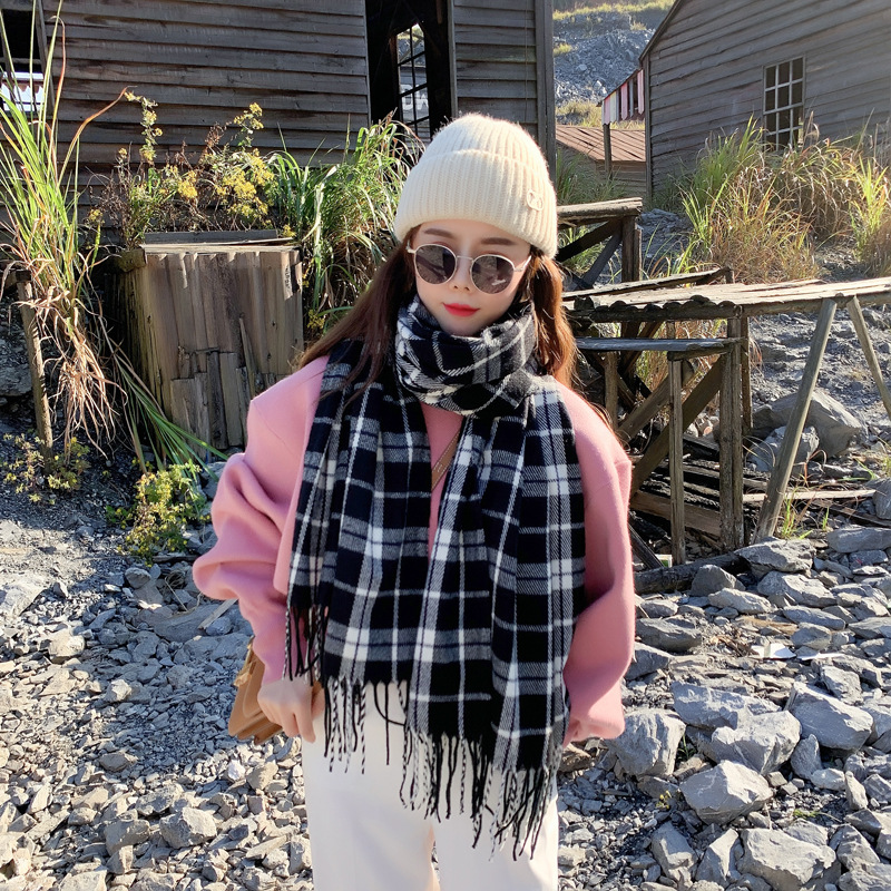 Autumn and Winter New Korean Style Knitted Mesh Wool Scarf Thickened Warm Womens Neck Warmer Student All-Match Shawl
Autumn and Winter New Korean Style Knitted Mesh Wool Scarf Thickened Warm Womens Neck Warmer Student All-Match Shawl