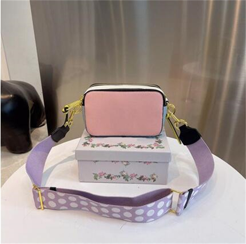 Fashion High texture Bag Sale Women Hot Summer Snapshot Crossbody Ladie Camera Famous Small Mini Handbag Shoulder Bags Messenge Pad wild at heart
Fashion High texture Bag Sale Women Hot Summer Snapshot Crossbody Ladie Camera Famous Small Mini Handbag Shoulder Bags Messenge Pad wild at heart