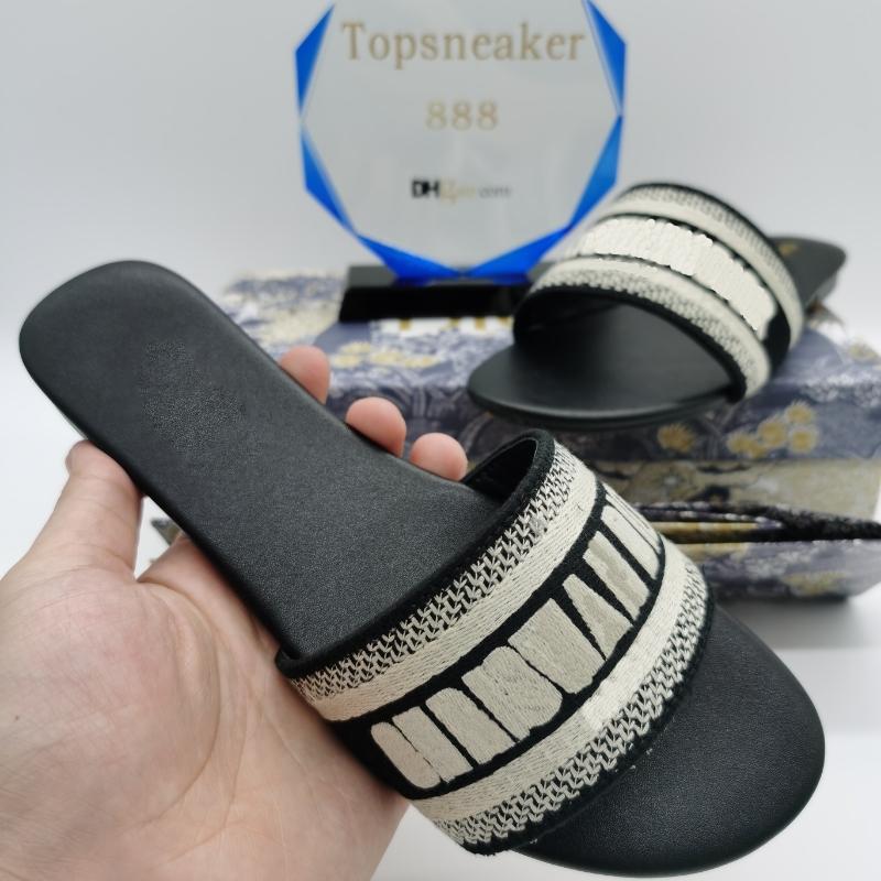 Classics Paris Women Sandals Summer Girls Beach Slides Black White Red Flip Flops Floral brocade Gear bottoms Slippers
Classics Paris Women Sandals Summer Girls Beach Slides Black White Red Flip Flops Floral brocade Gear bottoms Slippers