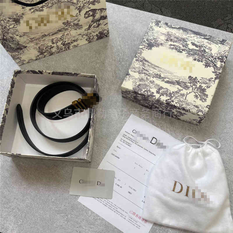 New CD women' thin belt gift box d letter copper buckle leather black fahion leiure, Black;brown
New CD women' thin belt gift box d letter copper buckle leather black fahion leiure, Black;brown