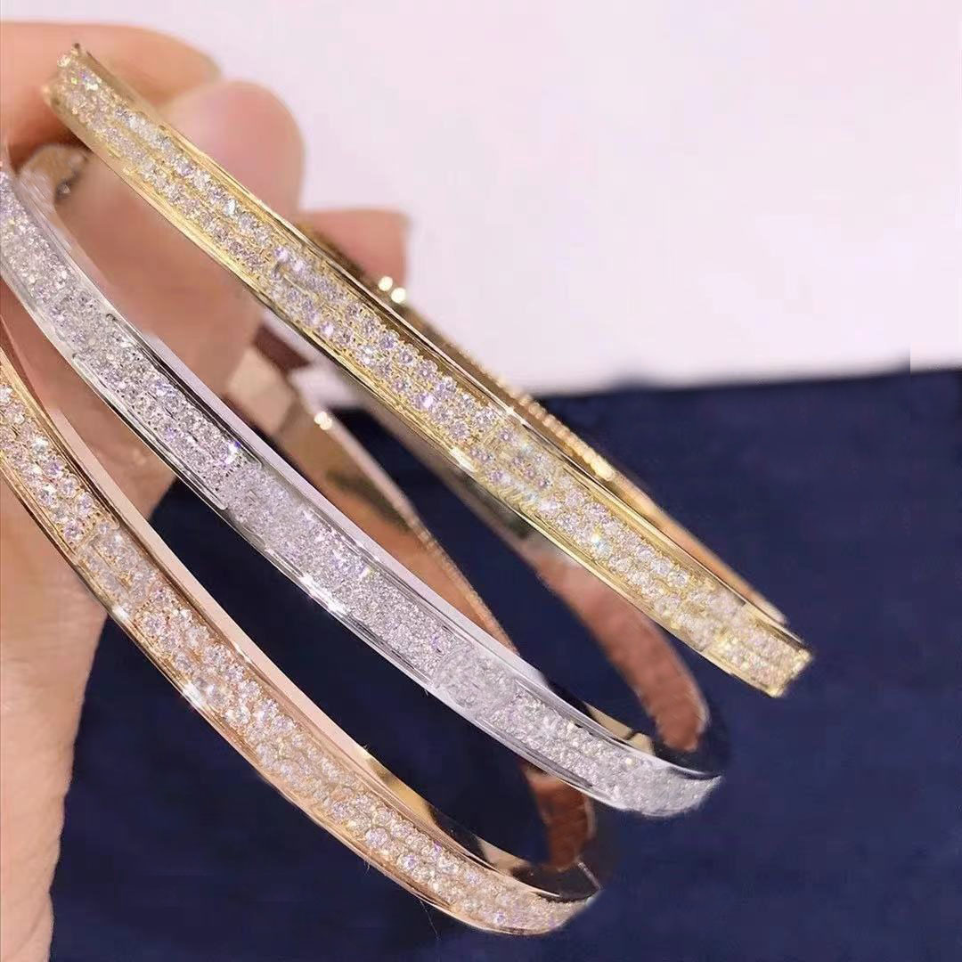 Gold Love Bangle Narrow Screwdriver Bracelets Gypsophila Double Row Diamond Bracelet Jewelry with Exquisite Packaging Gift Box
Gold Love Bangle Narrow Screwdriver Bracelets Gypsophila Double Row Diamond Bracelet Jewelry with Exquisite Packaging Gift Box