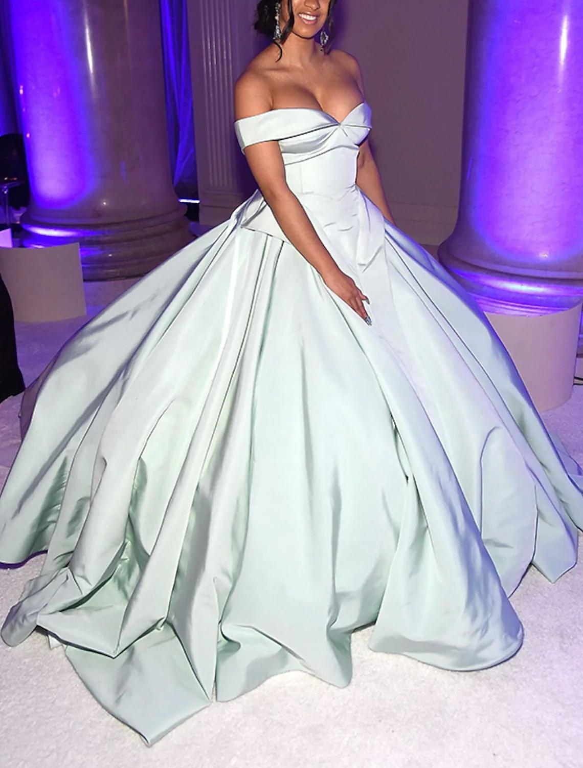Plus Elegant Sage Size Ball Gown Quinceanera Off Shoulder Pleats Floor Length Formal Gowns Evening Party Celebrity Pageant Dress S