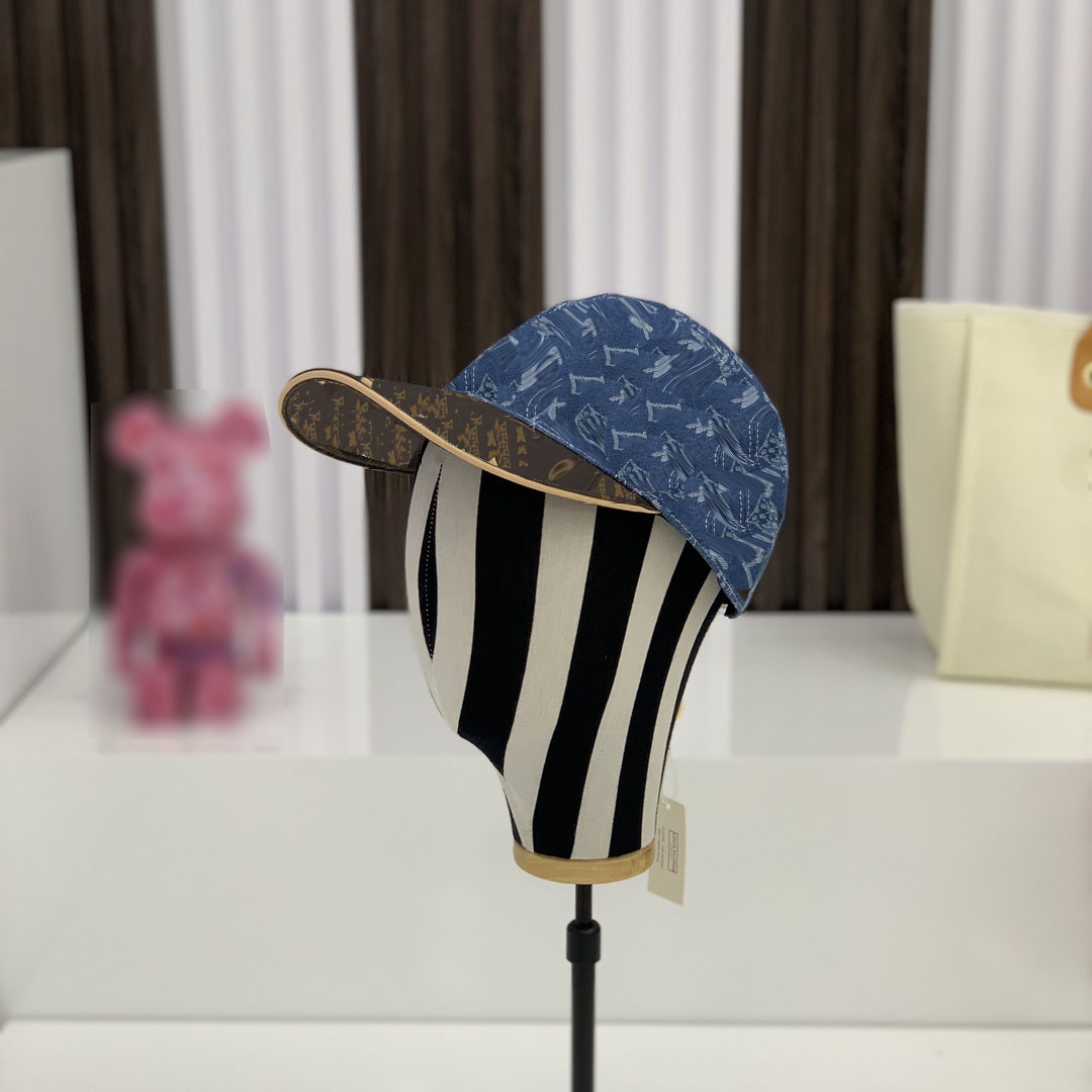 Luxurys Designers Men Women Baseball Cap Mens Fitted Caps Hat Casquette European and American High Quality fashion Ball Hats Good Nice, Blue;gray
Luxurys Designers Men Women Baseball Cap Mens Fitted Caps Hat Casquette European and American High Quality fashion Ball Hats Good Nice, Blue;gray