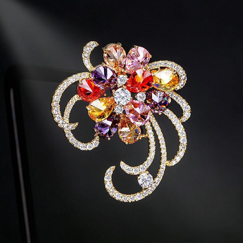 Pins, Brooches SWOUR Party Unique Flower Brooch Gift Sparkling Cubic Zirconia Multicolor Crystal Apparel Suit Pins Jewelry Femme S729
Pins, Brooches SWOUR Party Unique Flower Brooch Gift Sparkling Cubic Zirconia Multicolor Crystal Apparel Suit Pins Jewelry Femme S729