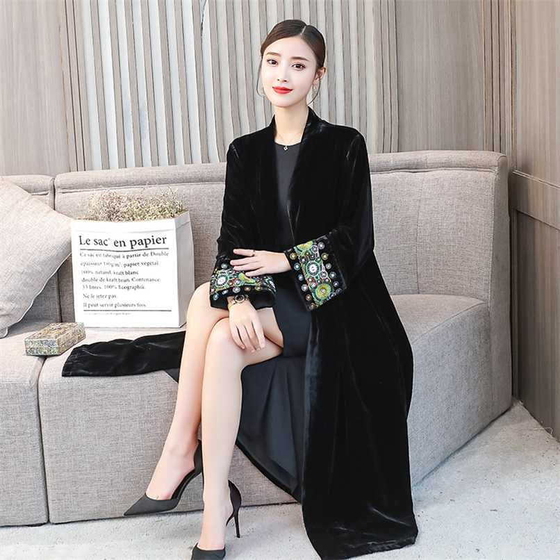 Sleeve exquisite Embroidery Vintage Velvet Kimono Trench women V neck Mid Long Windbreaker Coat Outerwear 211019, Black
Sleeve exquisite Embroidery Vintage Velvet Kimono Trench women V neck Mid Long Windbreaker Coat Outerwear 211019, Black