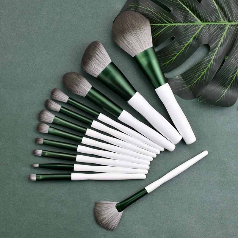 Makeup Brushes 12Pcs Brush Beauty Tool Loose Powder Eye Shadow Eyebrow Foundation Blush Mixed Cosmetics Super Soft Make Up