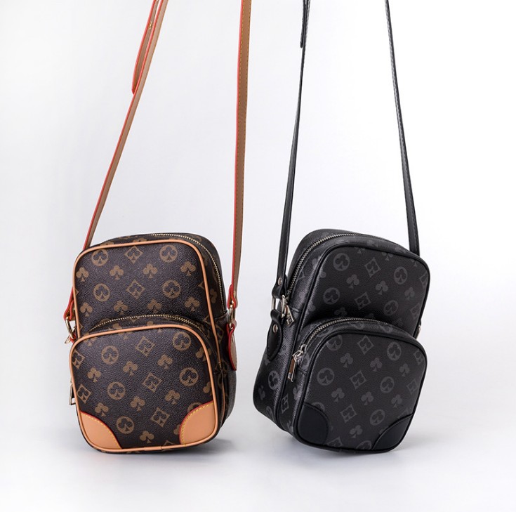 Retro Diagonal bags Classic Printed Shoulder Design,Crossbody Style,Square Bag For Vertical Camera Storage, Black
Retro Diagonal bags Classic Printed Shoulder Design,Crossbody Style,Square Bag For Vertical Camera Storage, Black